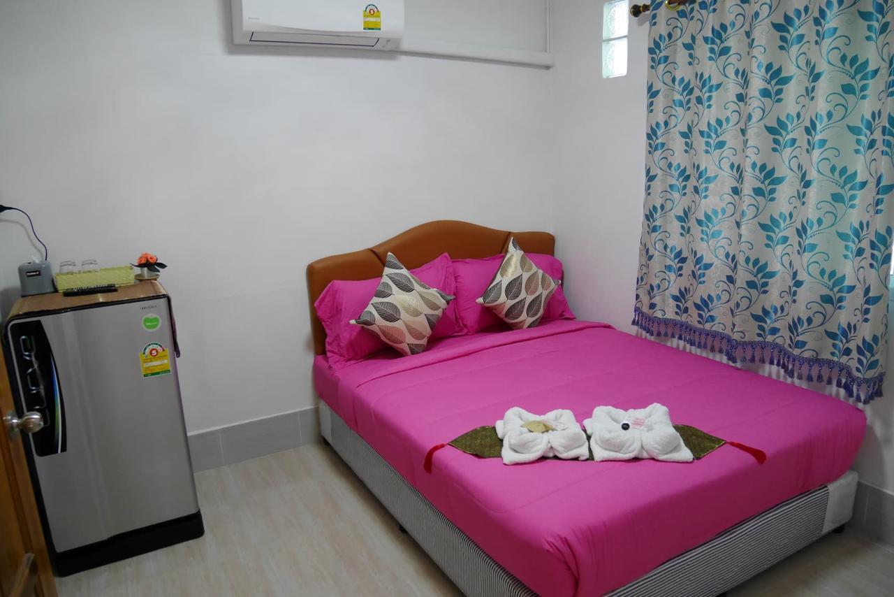 Nawee Guesthouse Sairee Ko Tao Esterno foto