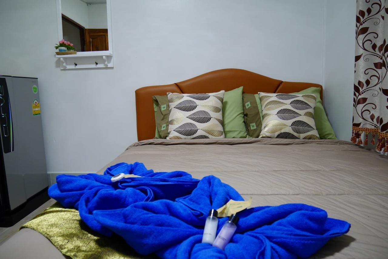 Nawee Guesthouse Sairee Ko Tao Esterno foto