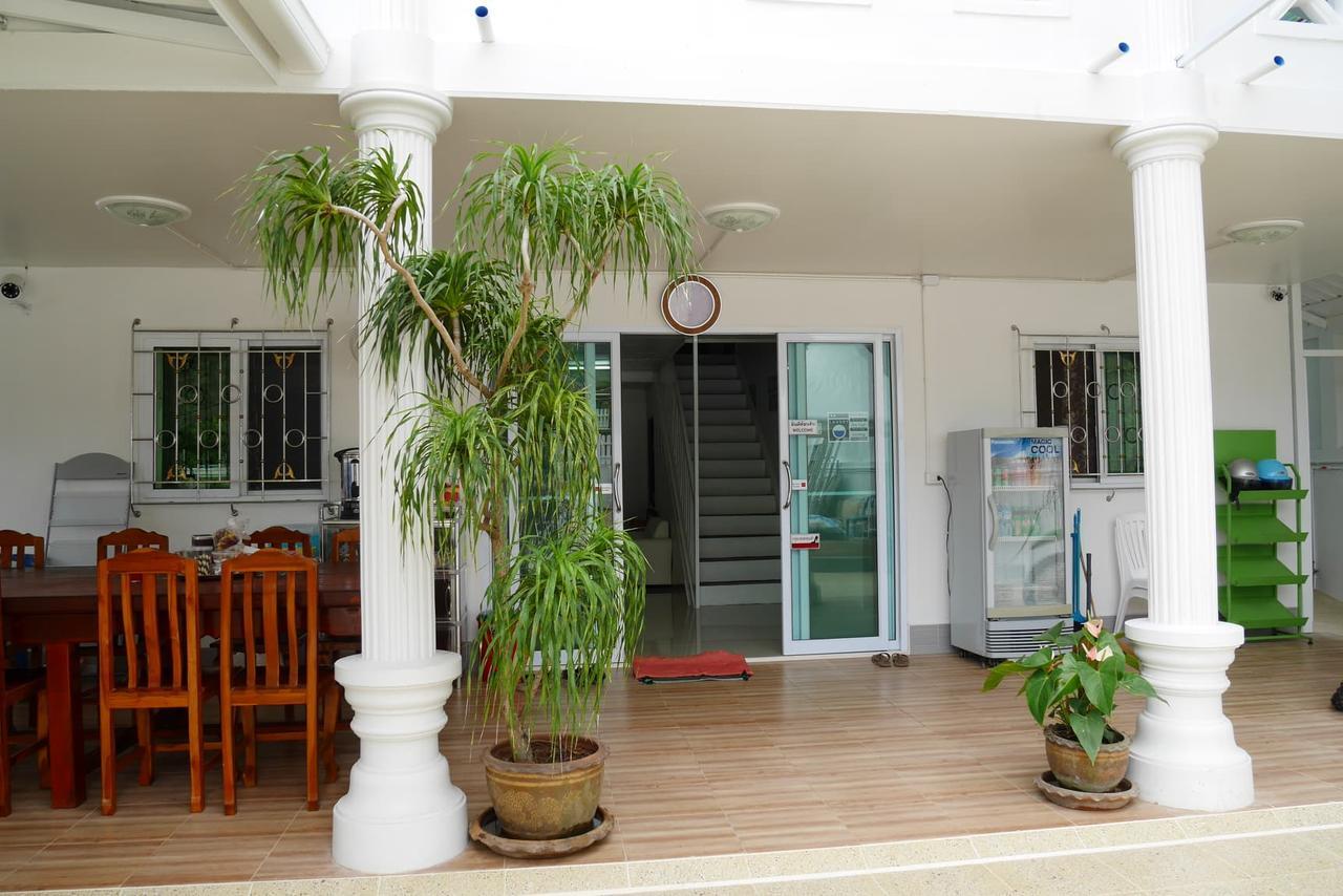 Nawee Guesthouse Sairee Ko Tao Esterno foto