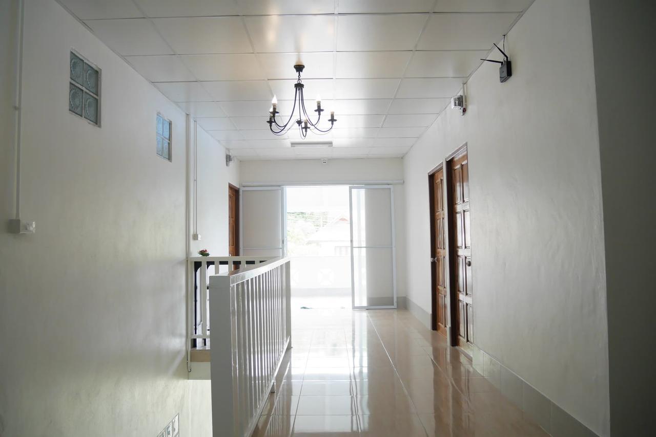 Nawee Guesthouse Sairee Ko Tao Esterno foto