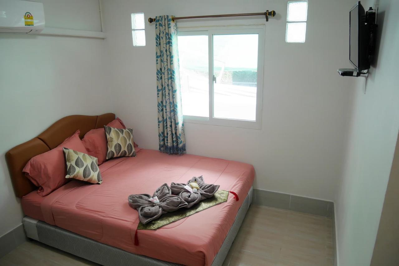 Nawee Guesthouse Sairee Ko Tao Esterno foto